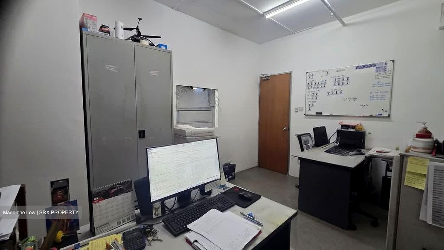 Pioneer Point (D22), Factory #575422711